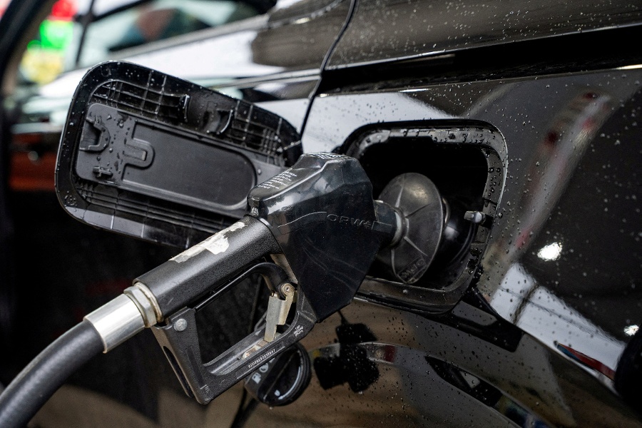 Trump instructs DOJ to probe oil companies over higher gasoline prices