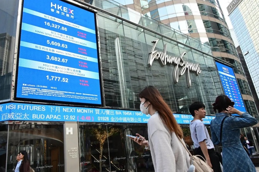 CCP Crackdown on Brokerages Hits Hong Kong Finance and Property Sectors