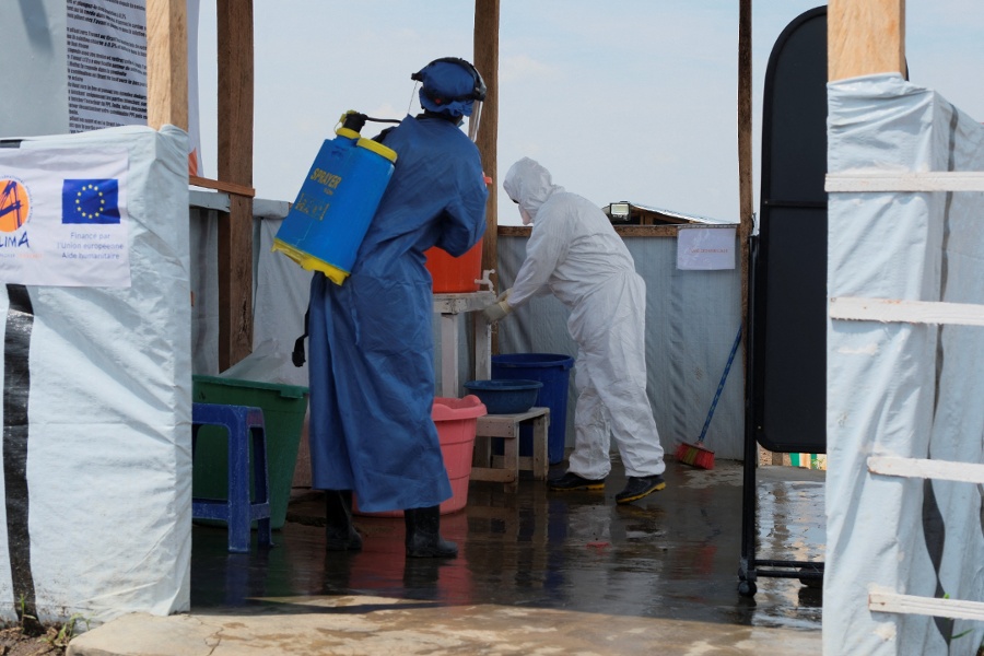 Trump to seek more than $1.4 billion in Ebola funding from Congress