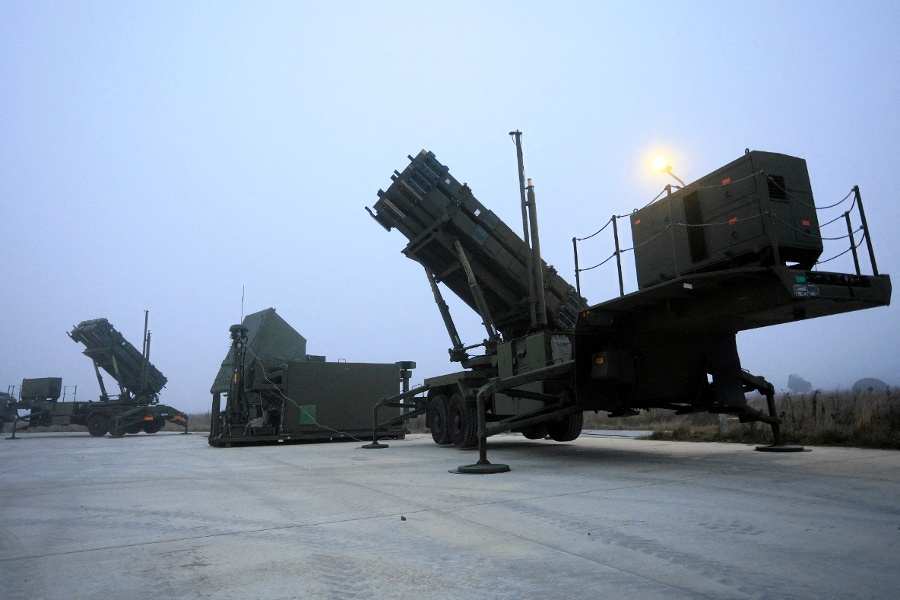 Trump to meet munitions makers amid push to replenish weapons stockpiles