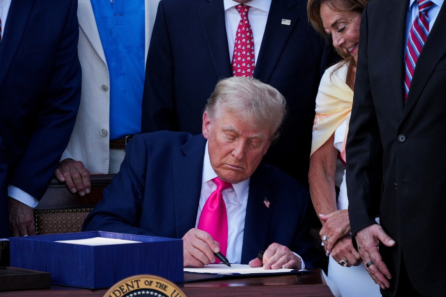 US judge blocks Trump administration s new student loan restrictions