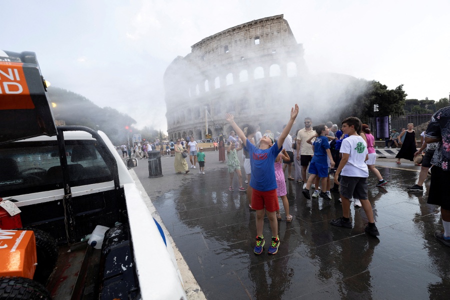 Europe on high alert as killer heat set to move east and south
