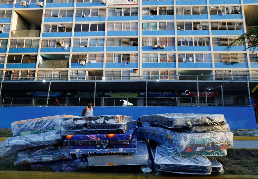 Aftershock hits Caracas as rescue efforts enter critical hours in Venezuela