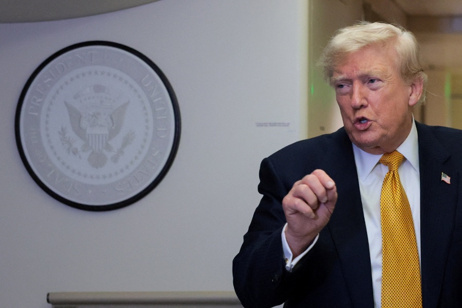 Trump says he will not sign bipartisan housing bill
