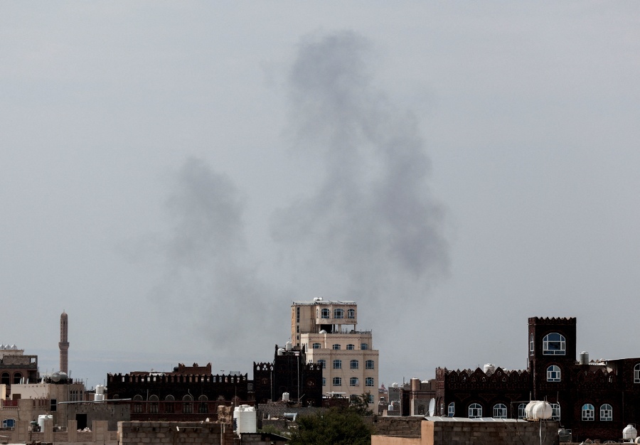 Houthis fire missiles at Saudi Arabia, breaking years of calm