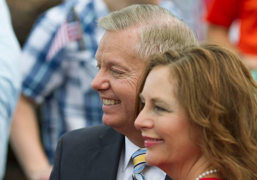 Trump says Lindsey Graham s sister should be interim South Carolina senator