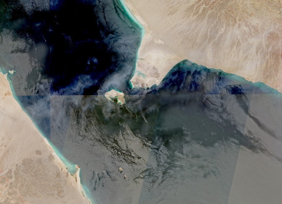 Iran tells Houthis to close Red Sea gateway if US hits power network, sources say