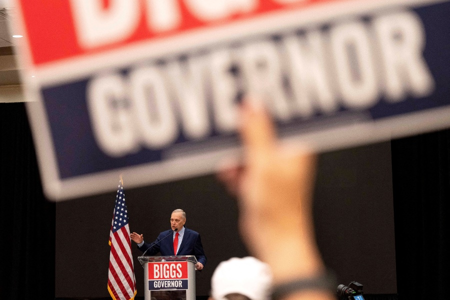 Trump backed candidates win closely watched Arizona primary races