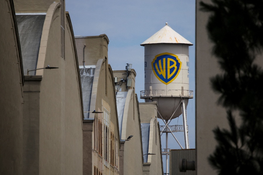 EU regulators clear with conditions Paramount s $110 billion bid for Warner Bros