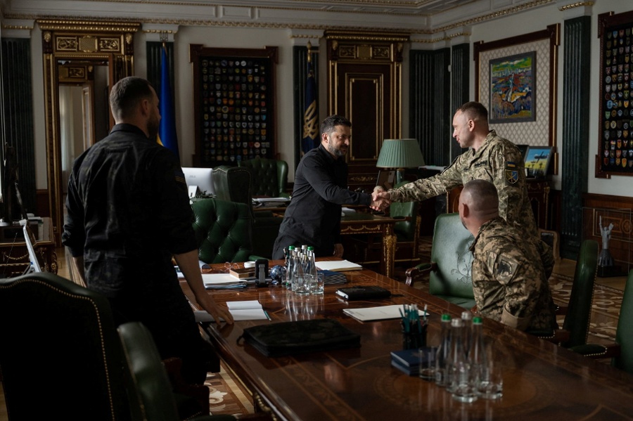 Ukraine will step up counteroffensive actions, new top commander says