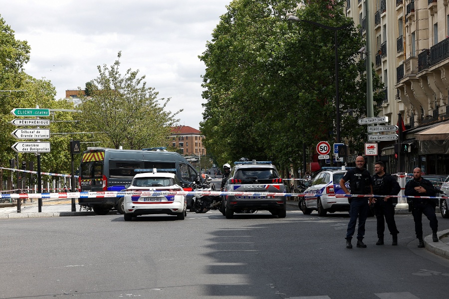 French police arrest man after he attacked three women with knives in Paris