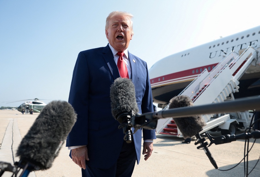 Trump says Fed should lower interest rates