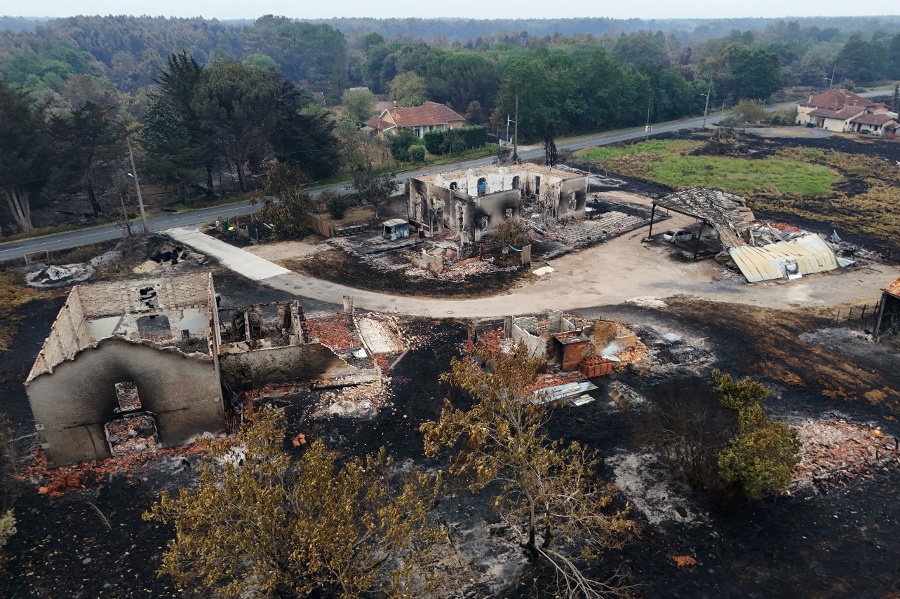 France braces for fourth major heatwave as crews tackle Bordeaux blaze