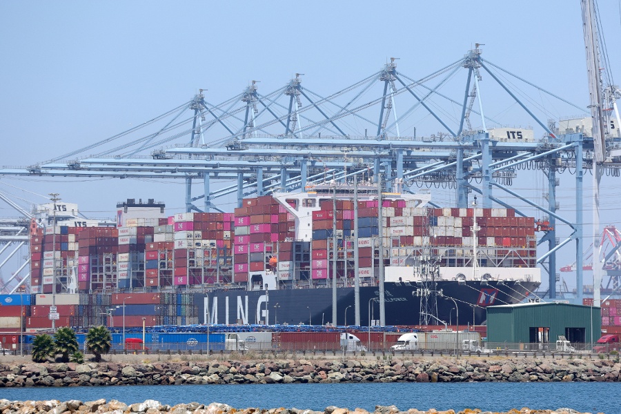US goods trade deficit contracts, still expected to subtract from Q2 GDP growth