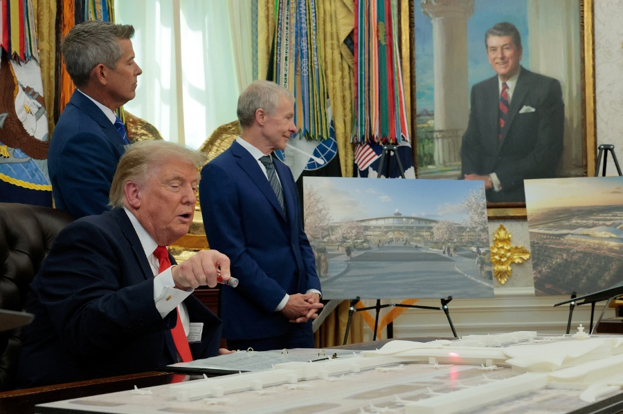 Trump to unveil $22 billion plan to remake Washington Dulles airport, sources say