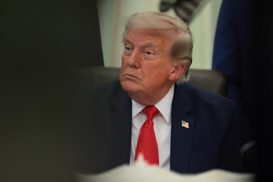 Trump says will hit Iran hard after attack, was briefed on Egypt tanker