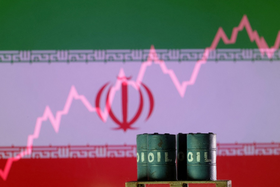 Iran exploring oil sales to Japan, buyers seek longer sanctions waiver, sources