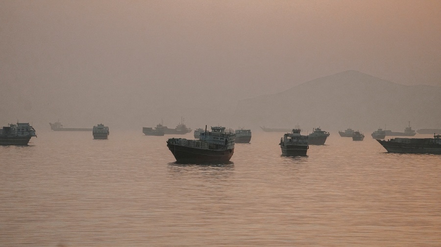 Iran fires missiles at commercial ships in Strait of Hormuz, Axios reports